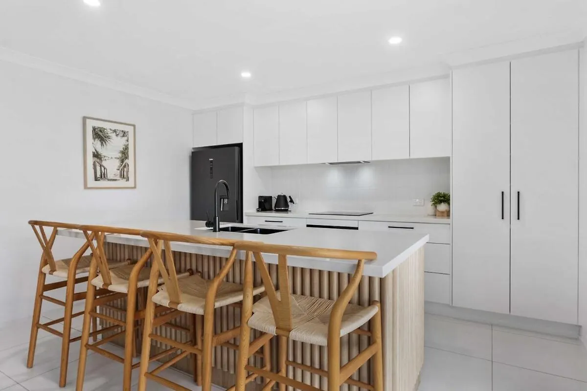Stunning 2 Bedroom Guesthouse Gold Coast